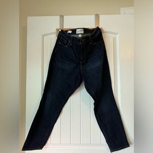 Universal Thread mid rise skinny jeans 16/33S